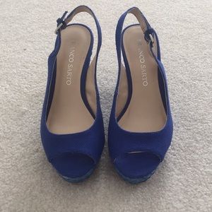 NWT Franco Sarto Sapphire Canvas Wedges